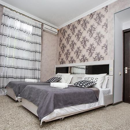 Teatron Otel Tiflis Dış mekan fotoğraf